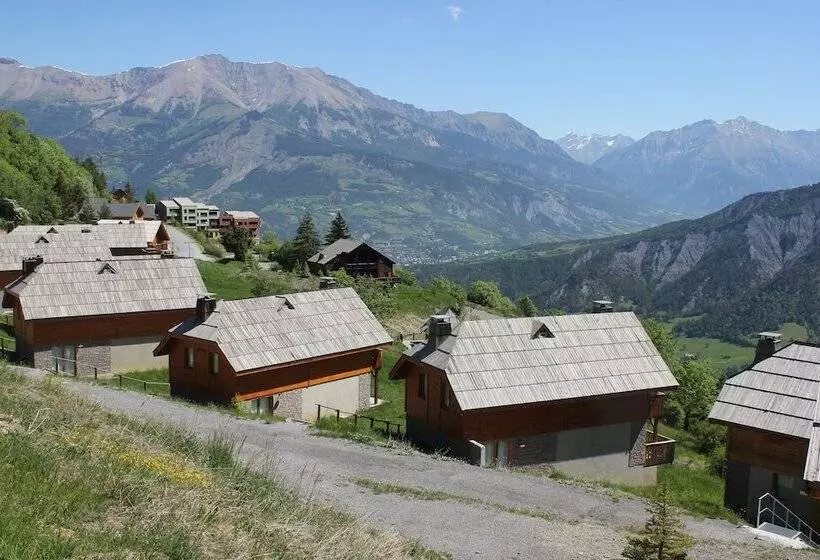 Hotelli Praroustan By Actisource