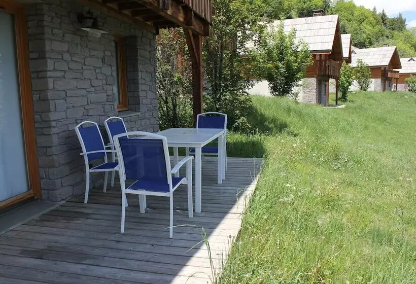 Hotelli Praroustan By Actisource