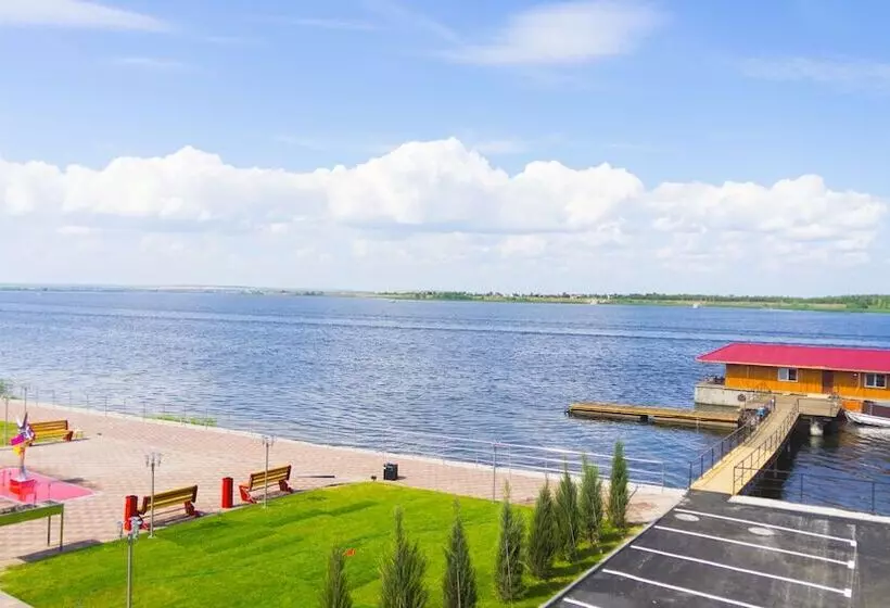 ホテル Volga Star