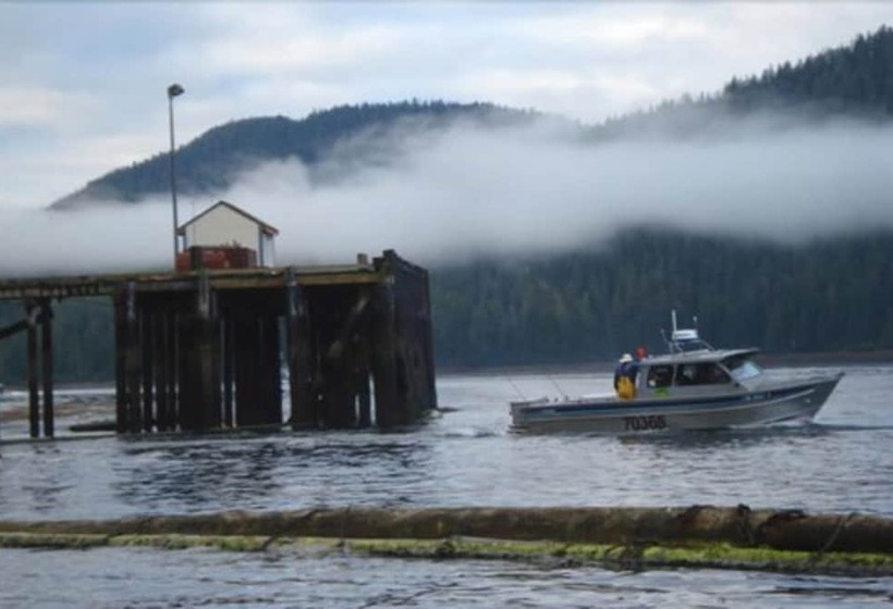 בית מלון כפרי Waterfall Resort