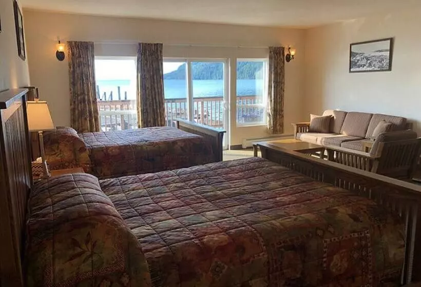 Hotelli Waterfall Resort