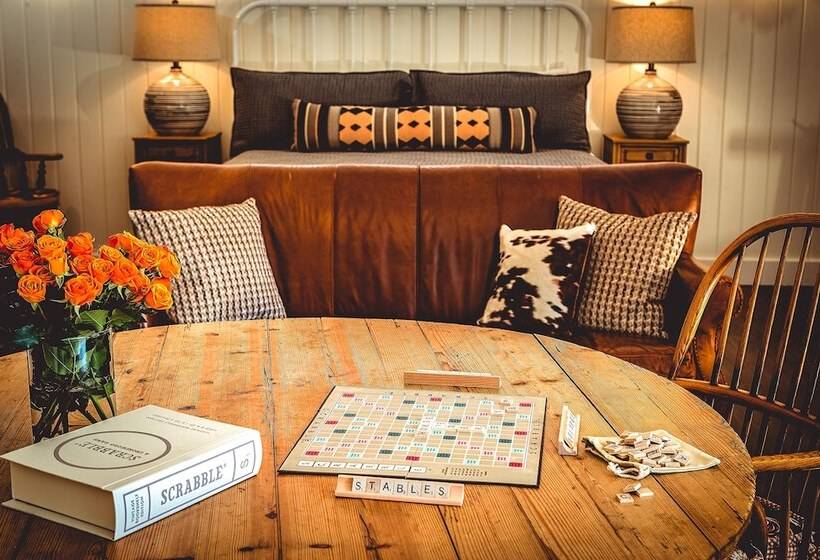 モーテル Stables Inn