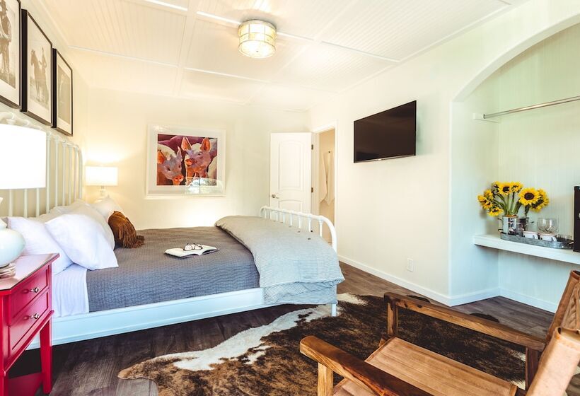 モーテル Stables Inn