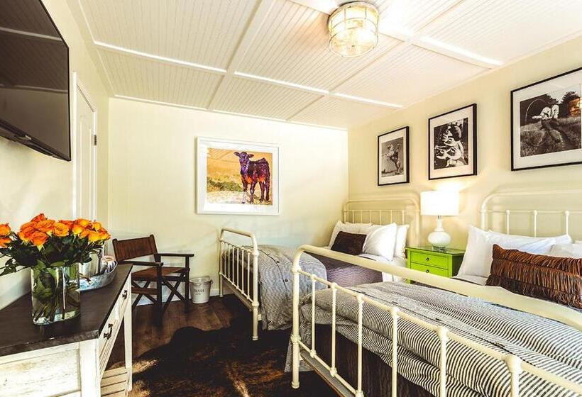 モーテル Stables Inn