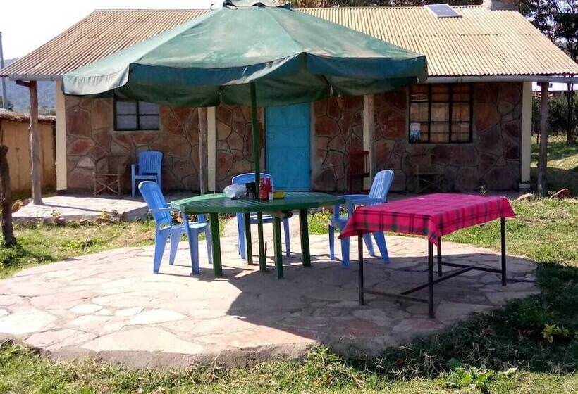 پانسیون Leruk Guest House