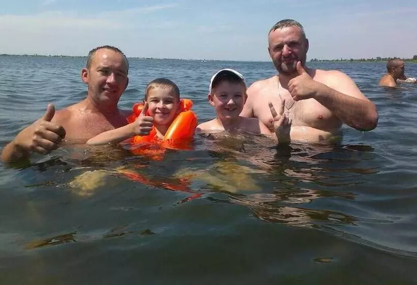 Majatalo V Gostyakh U Baby Poli