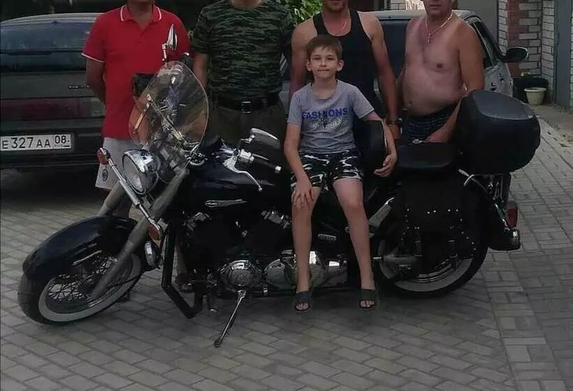 Majatalo V Gostyakh U Baby Poli