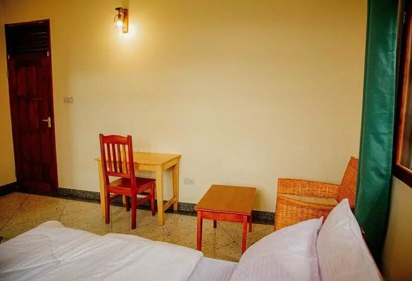 هتل Bamboo Village