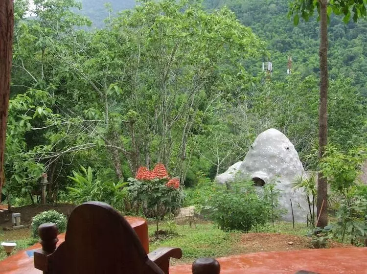 Hotelli Chiang Dao Roundhouses