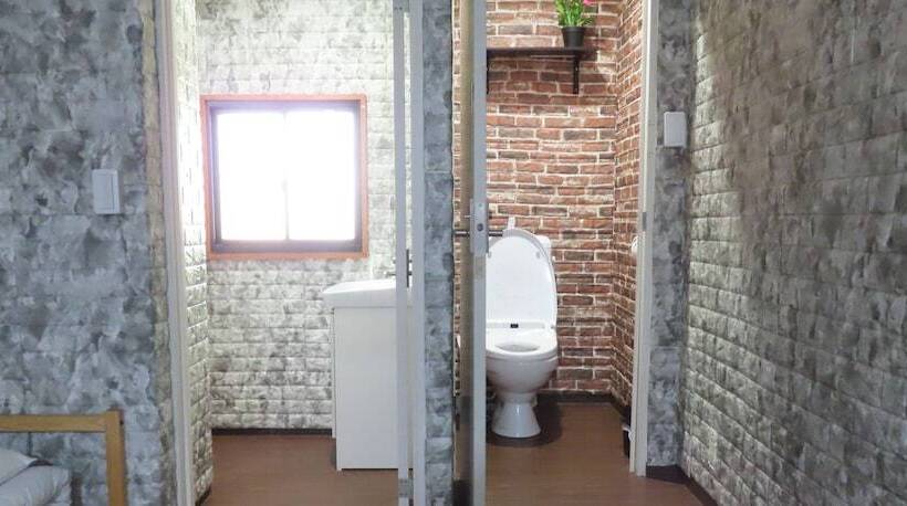 מלון כמוסות Sophiearth Apartment