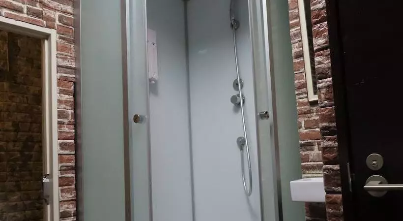 캡슐 호텔 Sophiearth Apartment