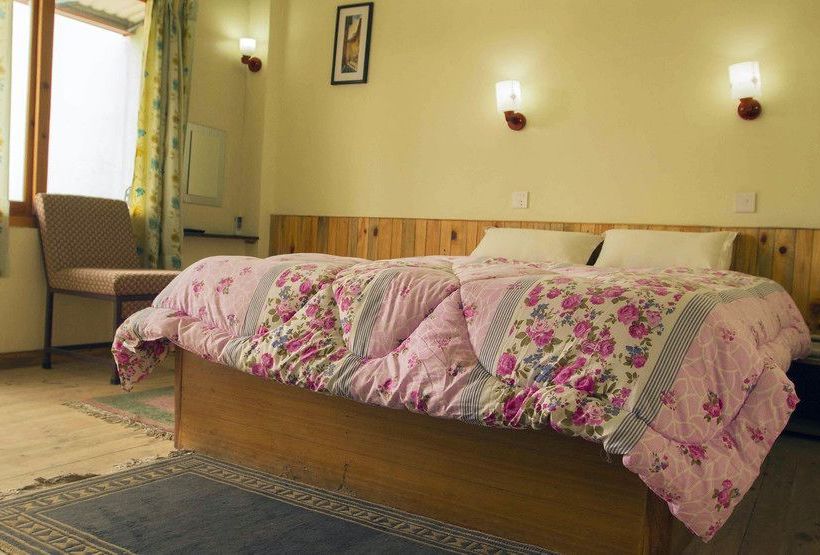 هتل Impala Garden