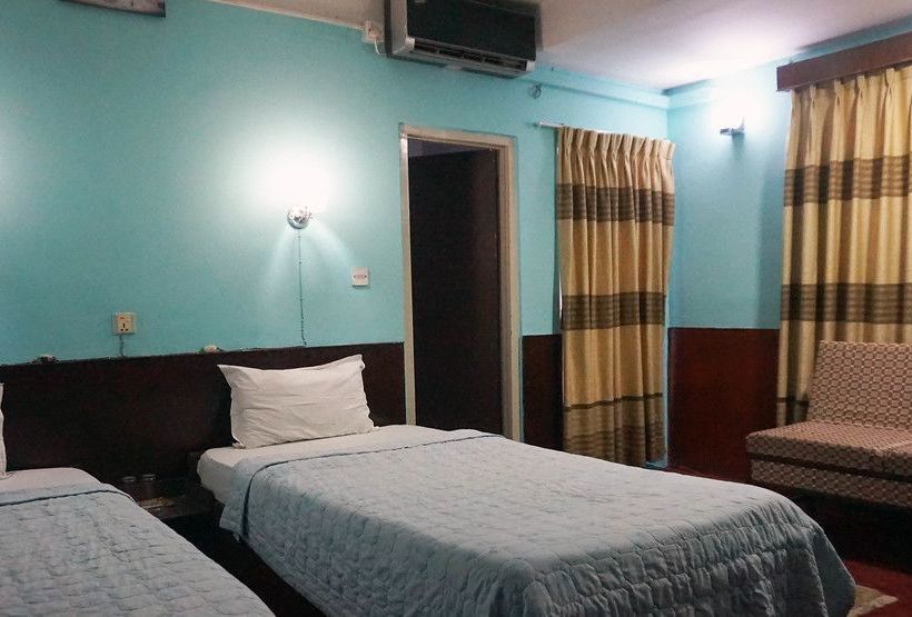 هتل Impala Garden