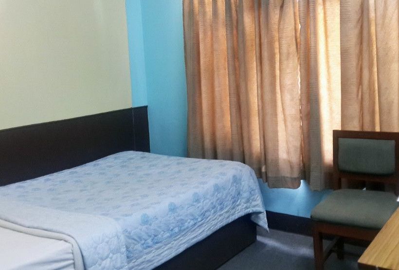 هتل Impala Garden