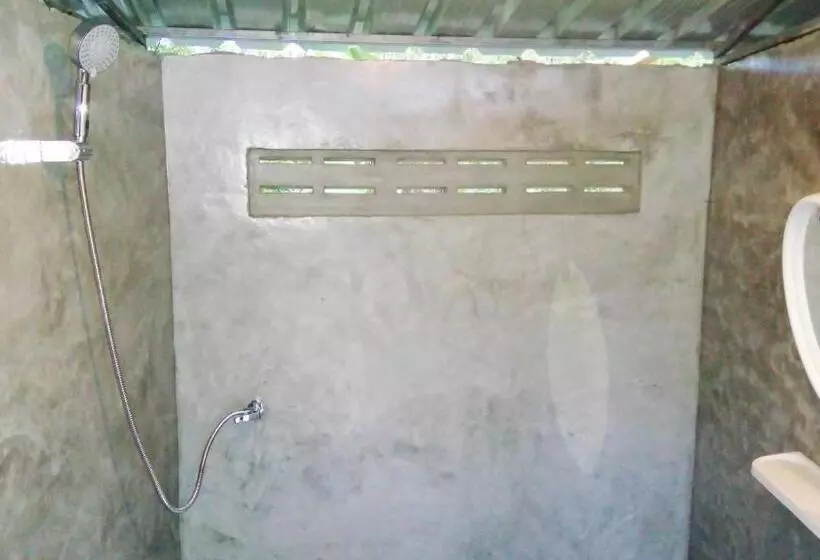 ホテル Koh Mook Hostel