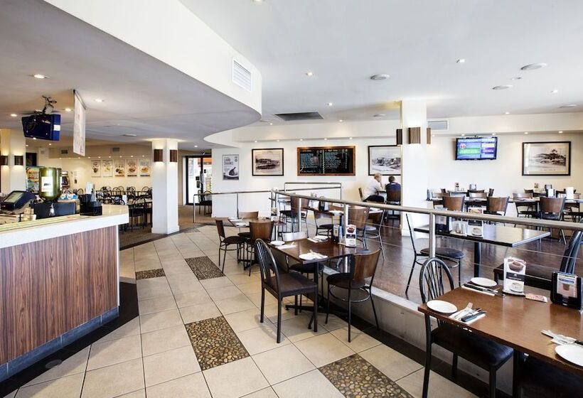 Отель Palm Beach