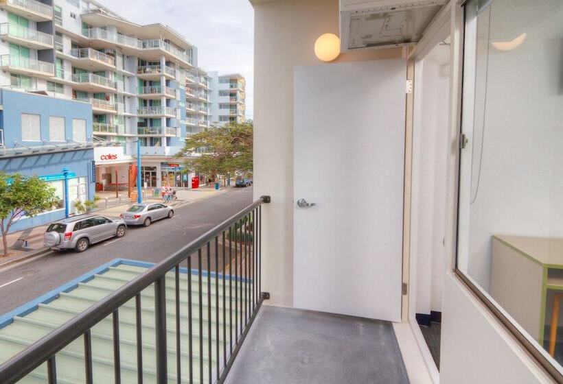 Отель Palm Beach