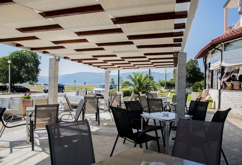 فندق Pension Delfini