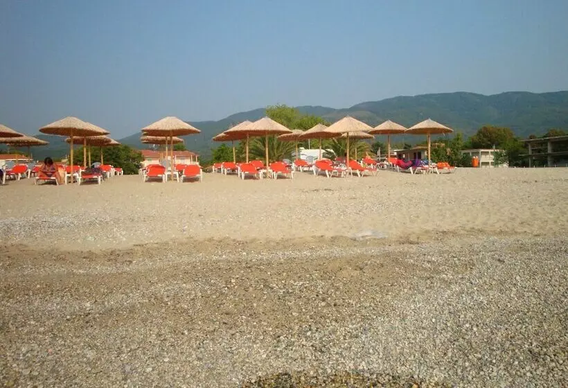 בית מלון כפרי Pension Delfini