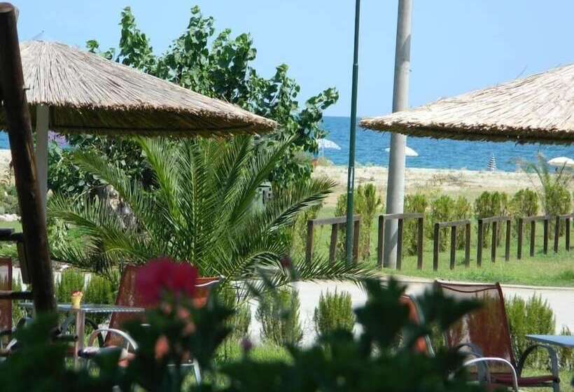 فندق Pension Delfini