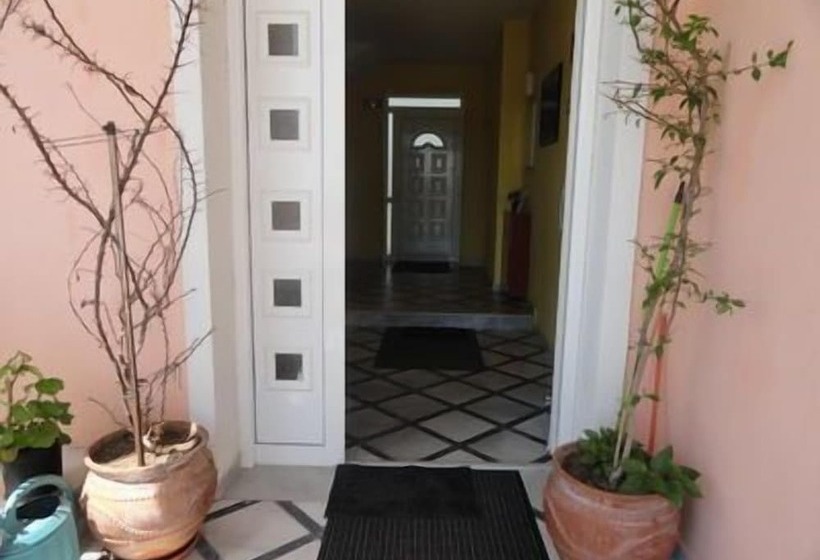 فندق Pension Delfini