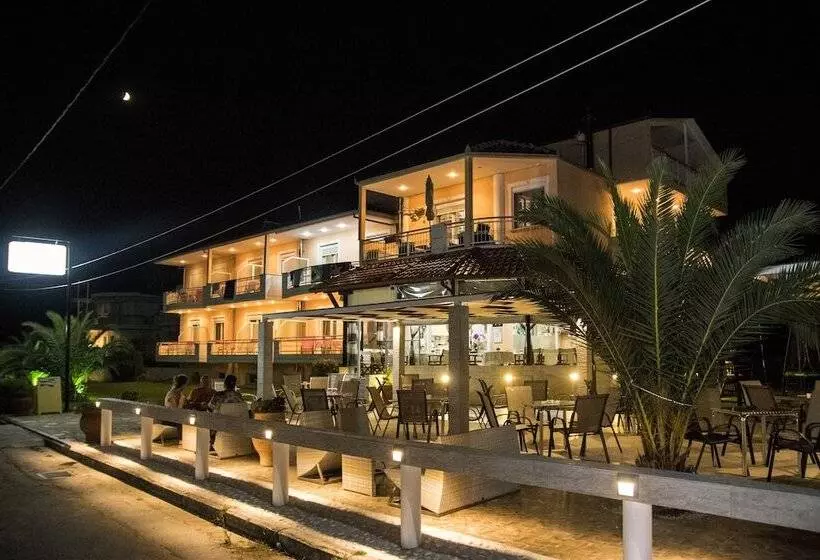 בית מלון כפרי Pension Delfini