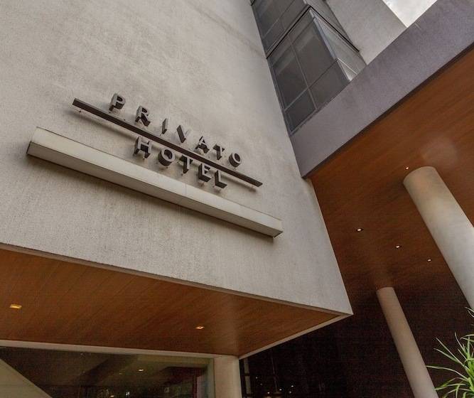 בית מלון כפרי Privato Quezon City