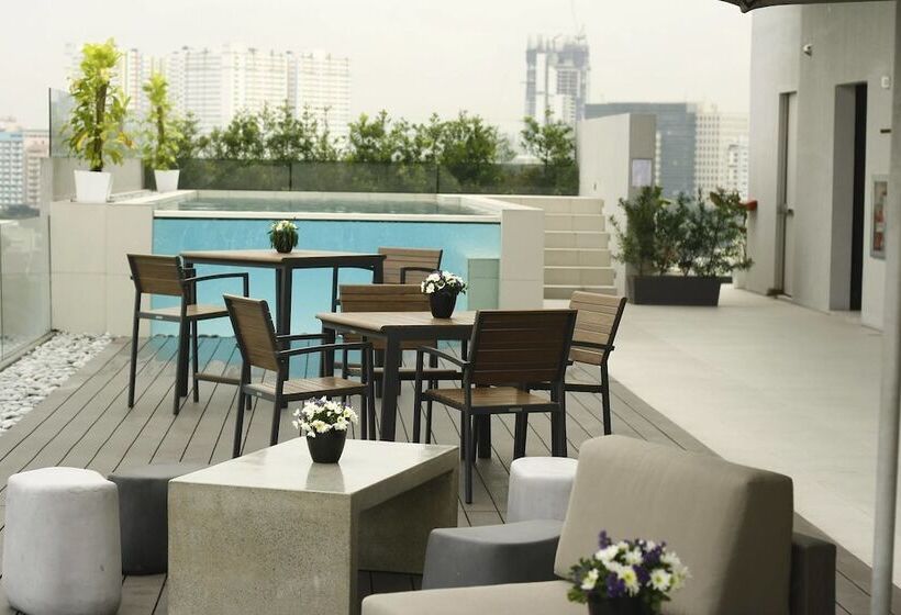 בית מלון כפרי Privato Quezon City