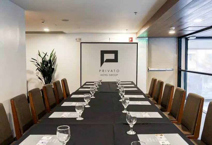 Отель Privato Quezon City