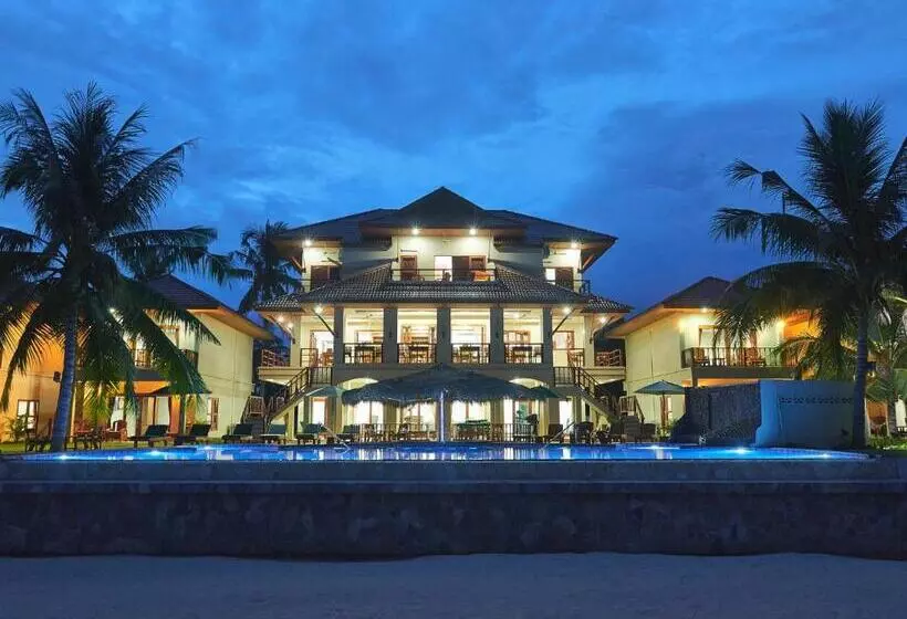 هتل Sara Beachfront Boutique Resort