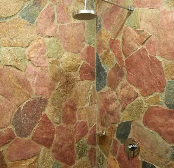 هتل Sara Beachfront Boutique Resort