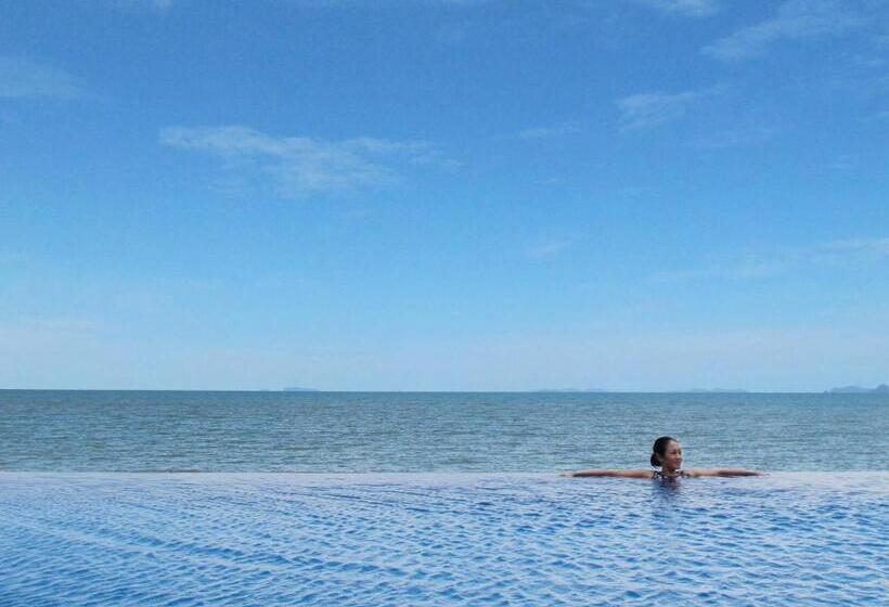 فندق Sara Beachfront Boutique Resort