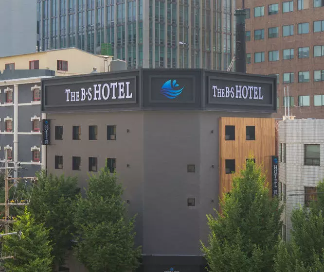 فندق The Bs