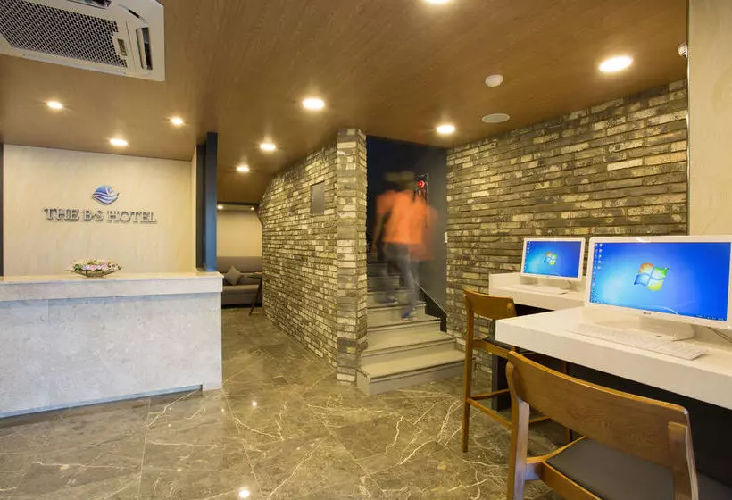 فندق The Bs