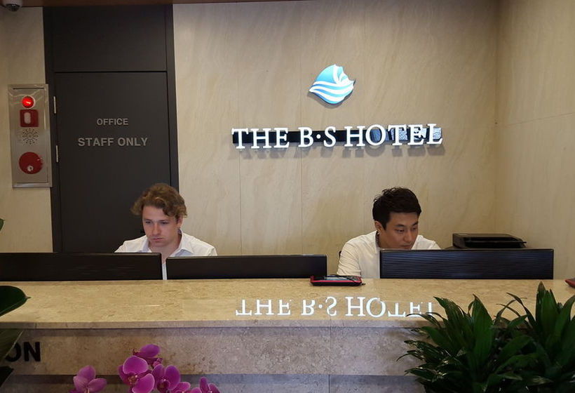 فندق The Bs