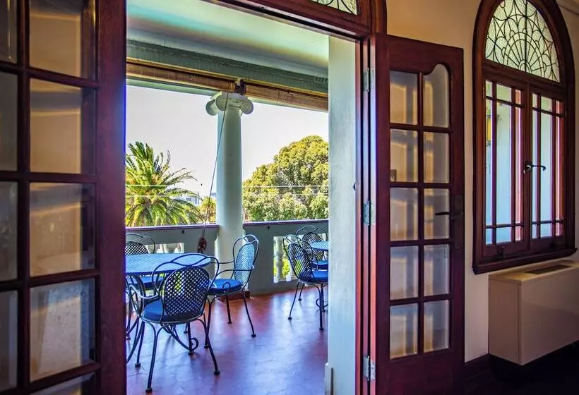 Pensió Cape Riviera Guesthouse