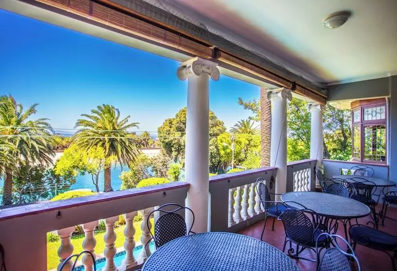 Pensió Cape Riviera Guesthouse