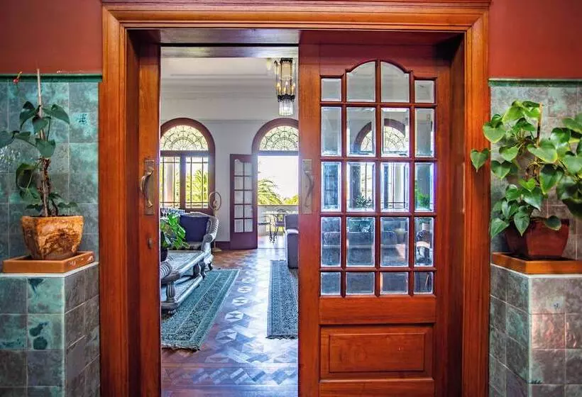 Pensió Cape Riviera Guesthouse