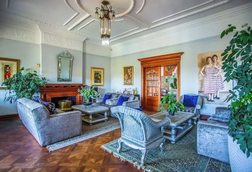 Pensió Cape Riviera Guesthouse