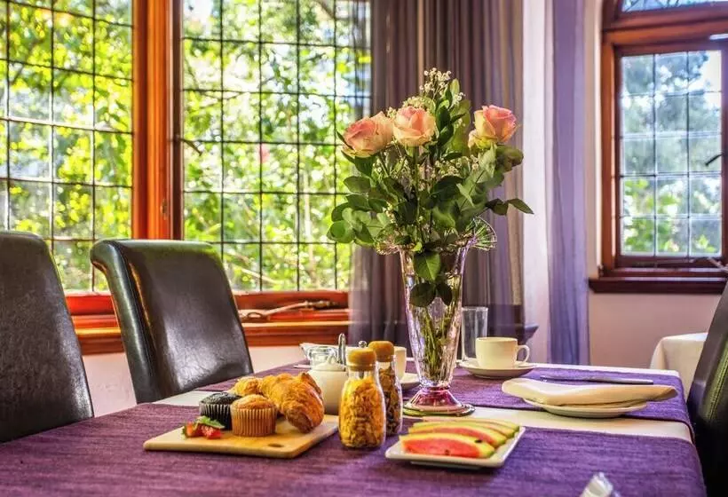 Pensió Cape Riviera Guesthouse