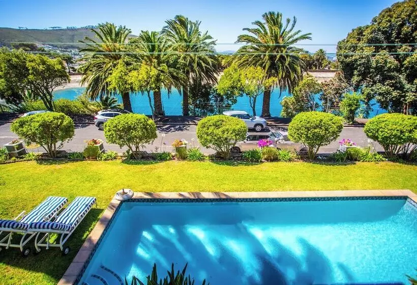 Pensió Cape Riviera Guesthouse