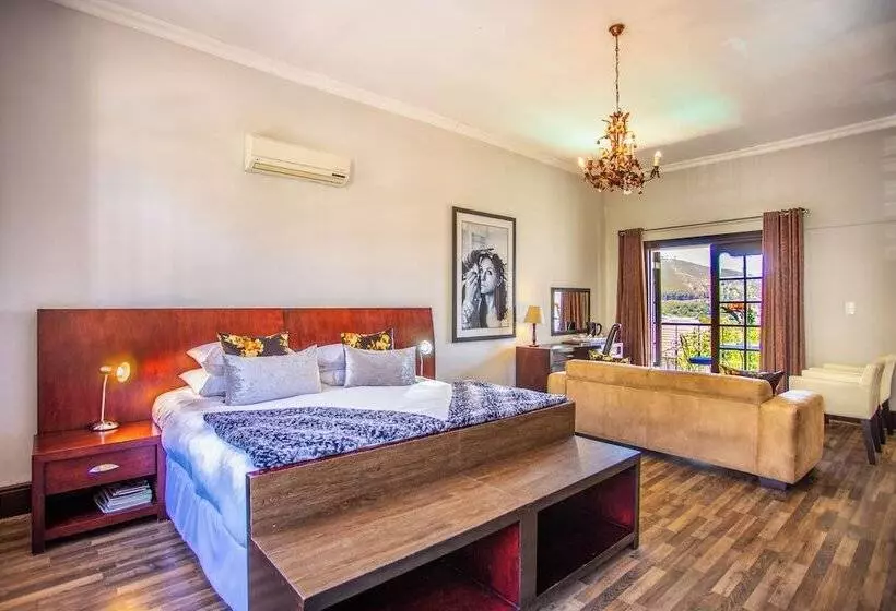 Pensió Cape Riviera Guesthouse