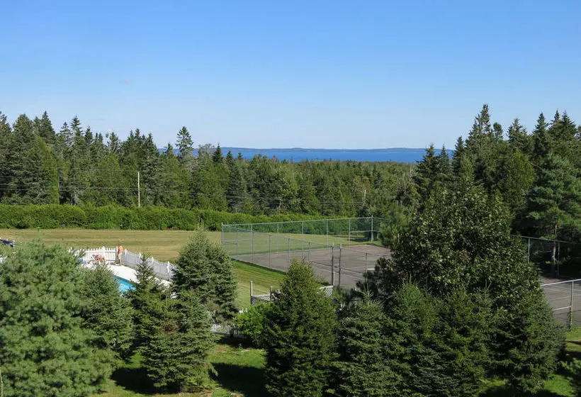 پانسیون Tara Manor Inn