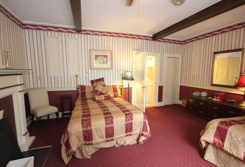 پانسیون Tara Manor Inn