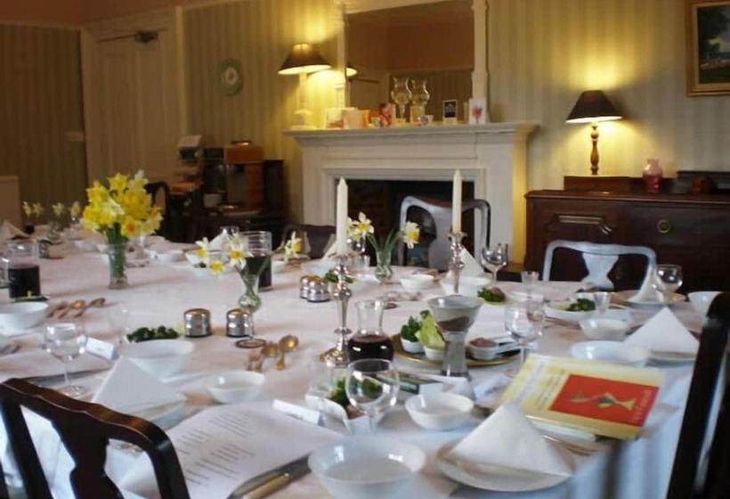 펜션 Whitchester Christian Centre