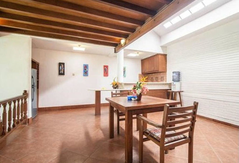 אתר נופש Kumpul Kumpul Villa Double Six