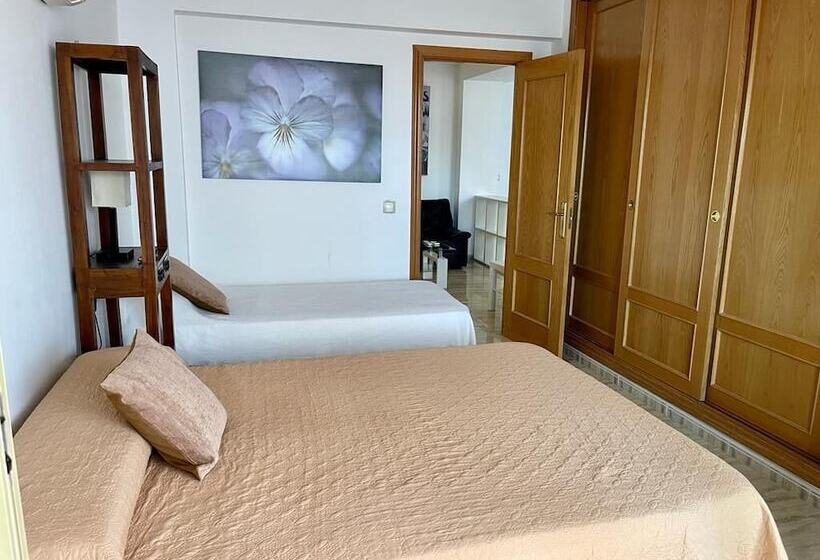 فندق Puerta Del Sol Trm