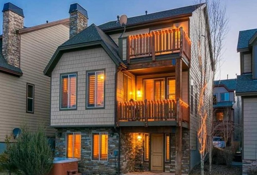 Bear Hollow By Lespri Management