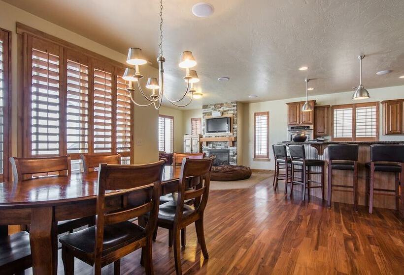 Bear Hollow By Lespri Management