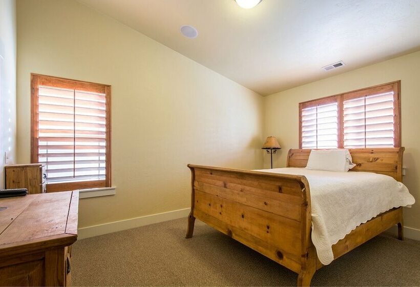 Bear Hollow By Lespri Management